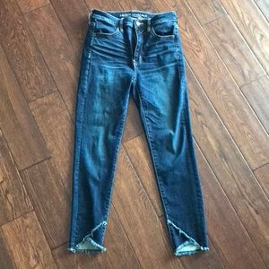 American Eagle frayed edge jeggings